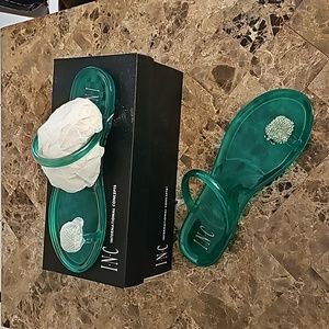 INC Women's Loren Toe-Loop Green Apple Rhinestone Jelly Sandals - size 9 NEW Y2K